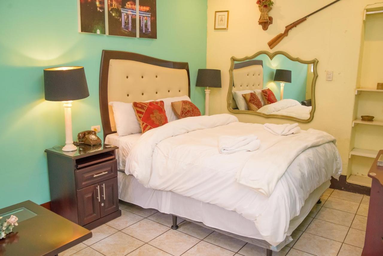 Hotel Vintage "Casa Las Flores" Quetzaltenango Kültér fotó