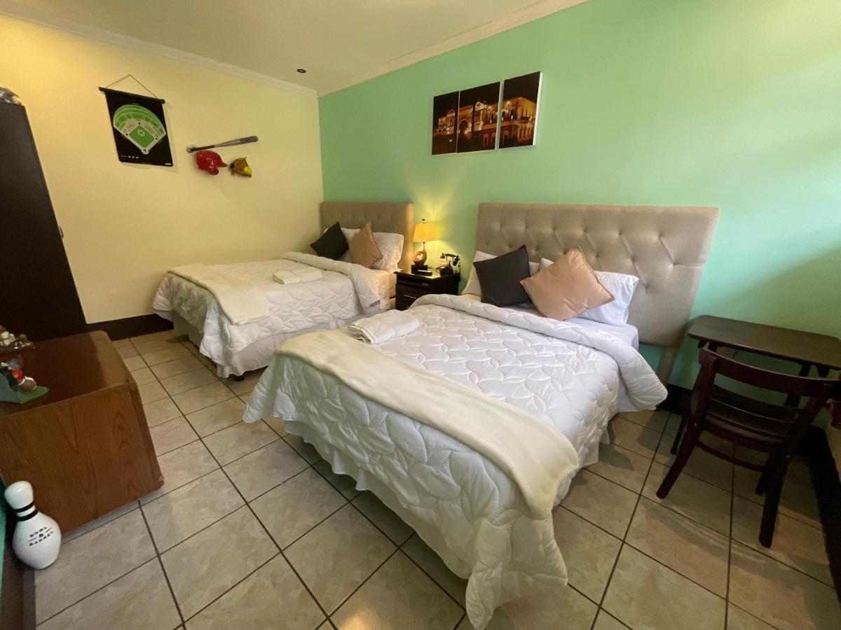 Hotel Vintage "Casa Las Flores" Quetzaltenango Kültér fotó